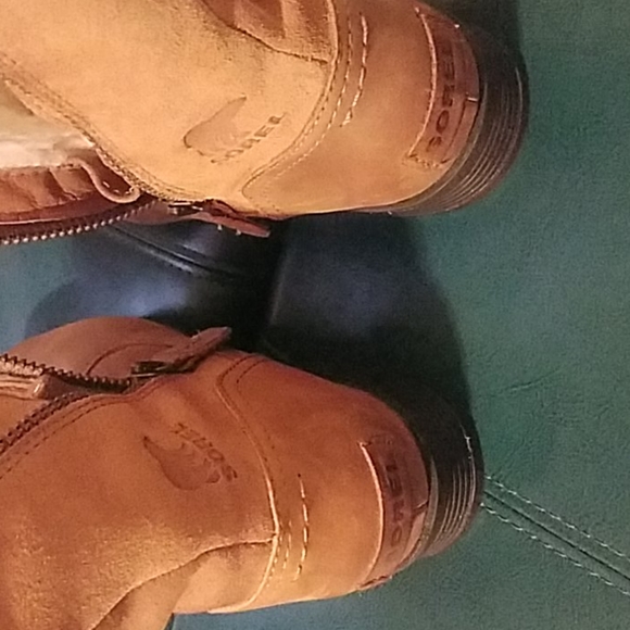 Boot - Picture 2 of 2